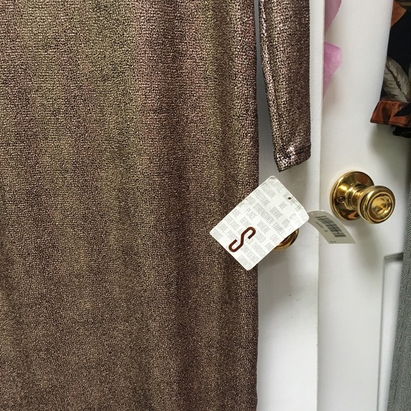 NWT Lularoe metallic gold long sleeve Debbie dress.Sz S. Very attractive skimmer - Picture 3 of 3